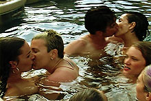 Pool kiss